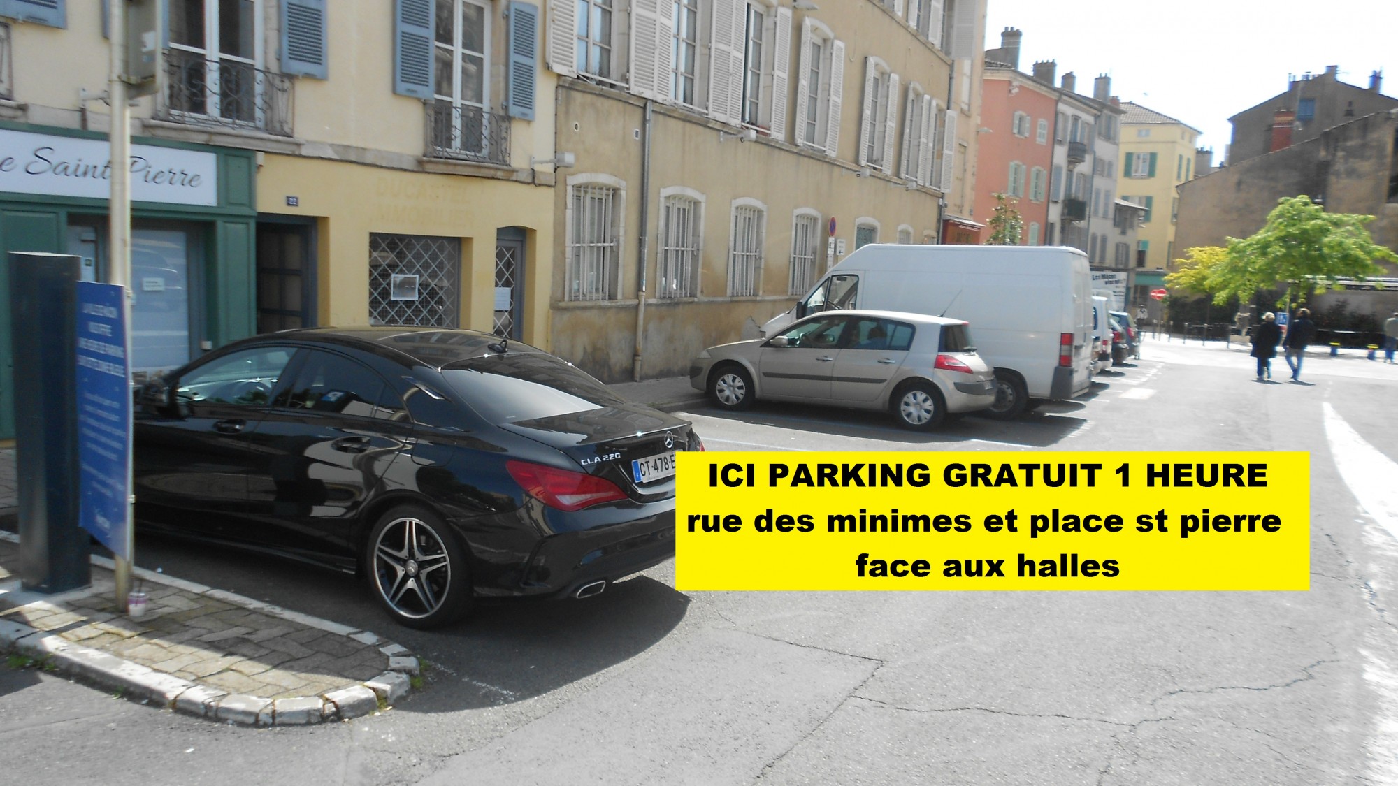 Peut on se garer facilement devant le comptoir de rachat d'or Mâcon?